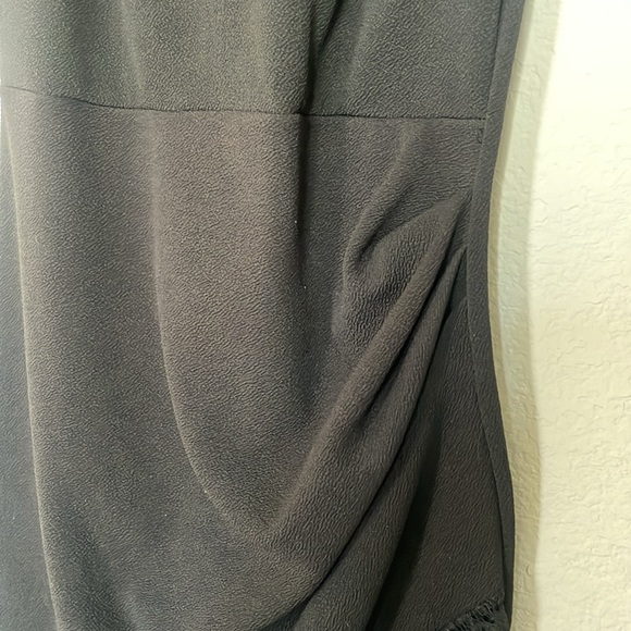 Gorgeous lace little black dress by J Roberts size Medium - Picture 4 of 6